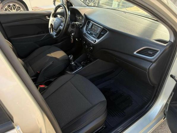 Hyundai Solaris II с пробегом 2018 года, цена 1 260 000 рублей, 76650 км, седан, Автокод Объявления