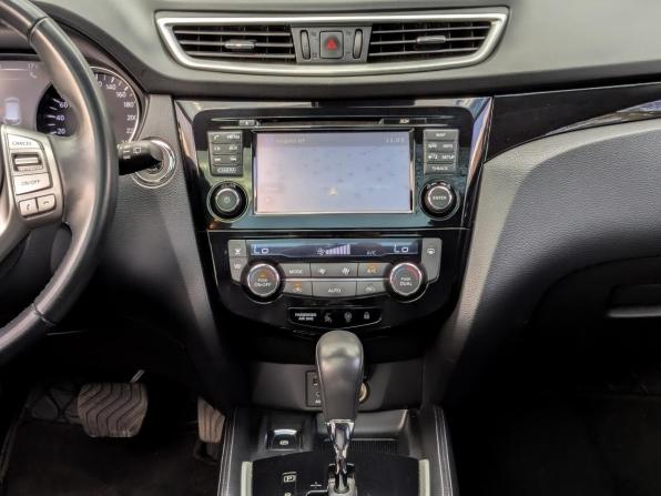 Nissan Qashqai II с пробегом 2015 года, цена 1 685 000 рублей, 110446 км, внедорожник, Автокод Объявления