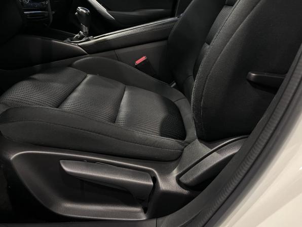 Mazda 6 III (GJ) Рестайлинг с пробегом 2016 года, цена 2 321 000 рублей, 83032 км, седан, Автокод Объявления