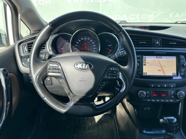 Kia Ceed II Рестайлинг с пробегом 2018 года, цена 1 365 000 рублей, 179540 км, хэтчбек, Автокод Объявления