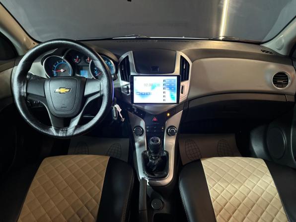 Chevrolet Cruze I Рестайлинг с пробегом 2013 года, цена 650 000 рублей, 233138 км, седан, Автокод Объявления