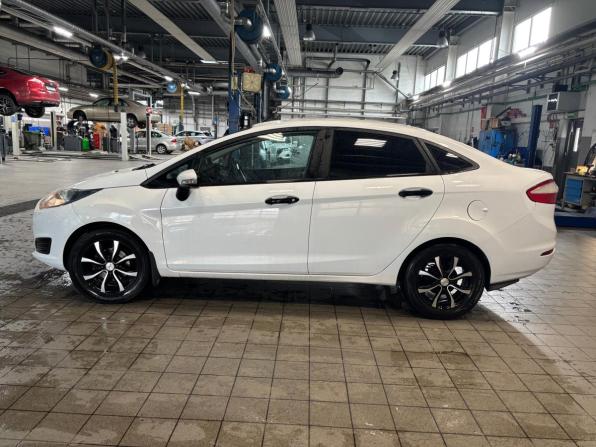 Ford Fiesta Mk6 Рестайлинг с пробегом 2016 года, цена 599 000 рублей, 92282 км, седан, Автокод Объявления