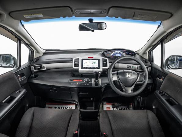 Honda Freed I Рестайлинг с пробегом 2011 года, цена 1 130 000 рублей, 168362 км, компактвэн, Автокод Объявления