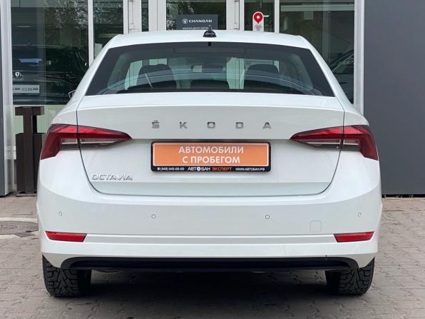 Skoda Octavia IV (A8) с пробегом 2021 года, цена 2 365 000 рублей, 78840 км, лифтбек, Автокод Объявления