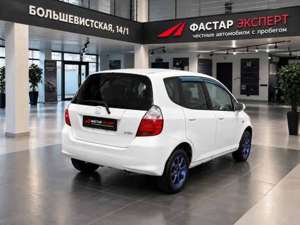 Honda Fit I с пробегом 2005 года, цена 281 000 рублей, 246774 км, хэтчбек, Автокод Объявления