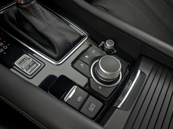 Mazda 6 III (GJ) Рестайлинг 2 с пробегом 2021 года, цена 3 315 000 рублей, 66052 км, седан, Автокод Объявления
