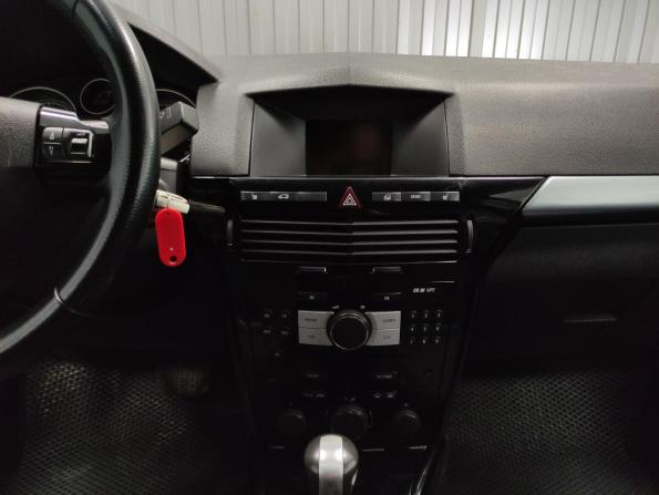 Opel Astra H Рестайлинг с пробегом 2008 года, цена 495 000 рублей, 269230 км, седан, Автокод Объявления