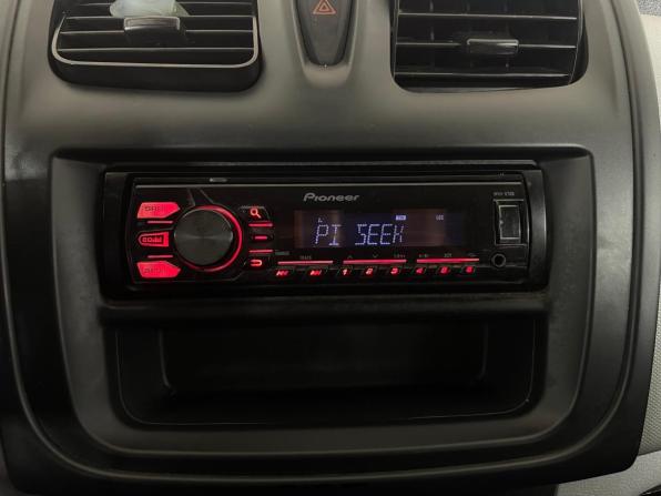 Renault Logan II с пробегом 2015 года, цена 529 000 рублей, 219112 км, седан, Автокод Объявления