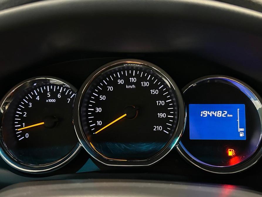 Renault Logan II Санкт-Петербург  - изображение 21