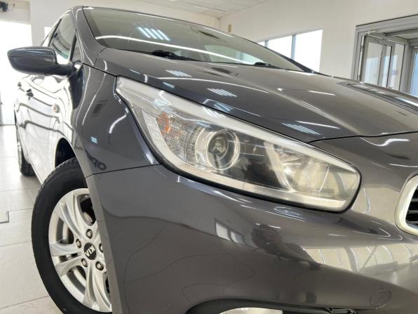 Kia Ceed II с пробегом 2013 года, цена 890 000 рублей, 143314 км, хэтчбек, Автокод Объявления