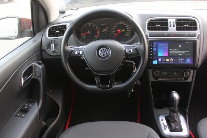 Volkswagen Polo V Рестайлинг с пробегом 2017 года, цена 1 055 000 рублей, 148203 км, седан, Автокод Объявления