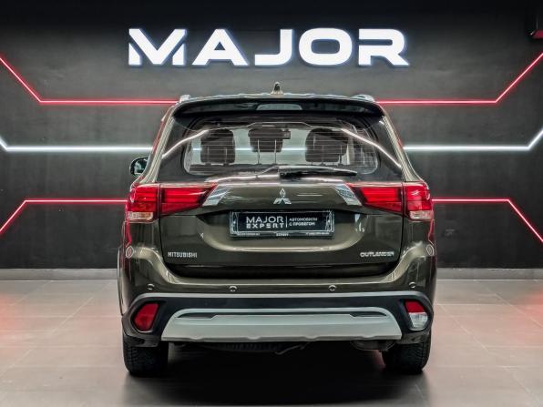 Mitsubishi Outlander III Рестайлинг 3 с пробегом 2019 года, цена 2 050 000 рублей, 102892 км, внедорожник, Автокод Объявления