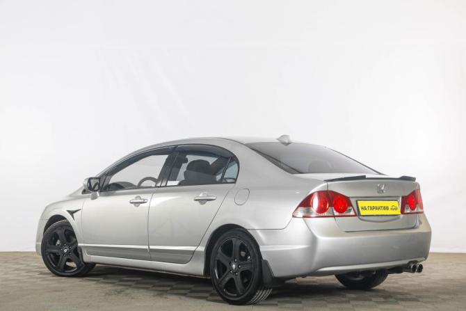 Honda Civic VIII с пробегом 2007 года, цена 859 000 рублей, 337000 км, седан, Автокод Объявления