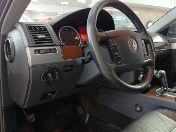 Volkswagen Touareg I Рестайлинг с пробегом 2007 года, цена 1 010 000 рублей, 314750 км, внедорожник, Автокод Объявления