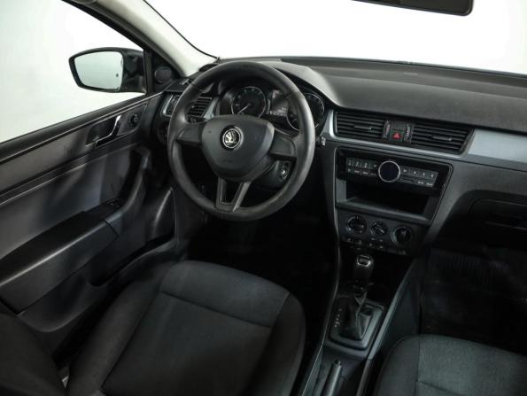 Skoda Rapid I с пробегом 2017 года, цена 989 000 рублей, 148424 км, лифтбек, Автокод Объявления