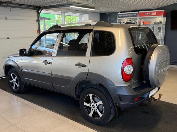 Chevrolet Niva I Рестайлинг с пробегом 2013 года, цена 489 279 рублей, 93170 км, внедорожник, Автокод Объявления