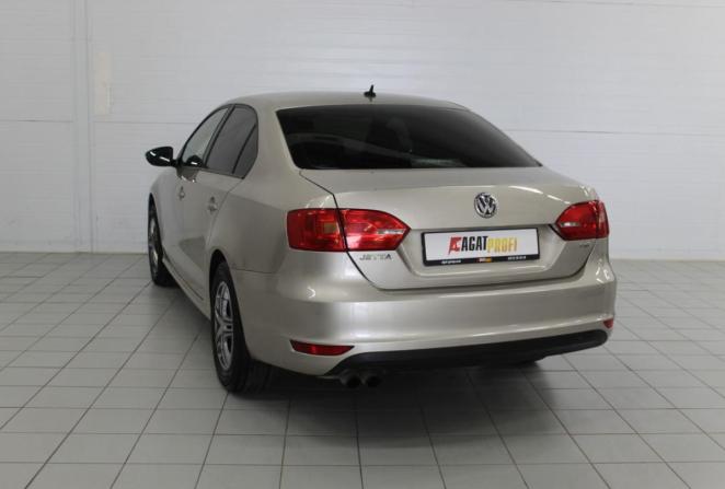 Volkswagen Jetta VI с пробегом 2013 года, цена 850 000 рублей, 131922 км, седан, Автокод Объявления