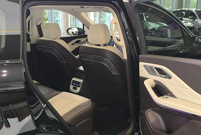 Новый Hongqi HS7 II 2025 года, цена 5 590 000 рублей, внедорожник, Автокод Объявления