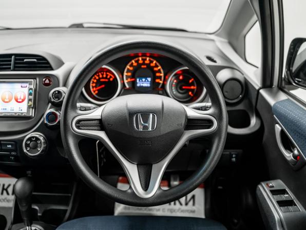 Honda Fit II с пробегом 2010 года, цена 850 000 рублей, 74864 км, хэтчбек, Автокод Объявления