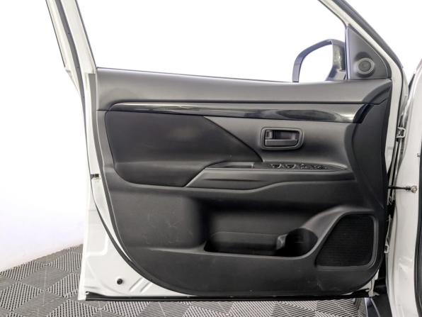 Mitsubishi Outlander III Рестайлинг 3 с пробегом 2018 года, цена 1 850 000 рублей, 162450 км, внедорожник, Автокод Объявления
