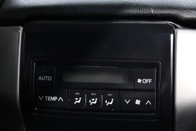 Toyota Land Cruiser Prado 150 Series с пробегом 2011 года, цена 2 555 550 рублей, 332233 км, внедорожник, Автокод Объявления