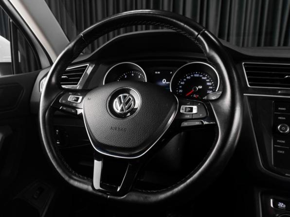Volkswagen Tiguan II с пробегом 2020 года, цена 2 279 000 рублей, 91778 км, внедорожник, Автокод Объявления