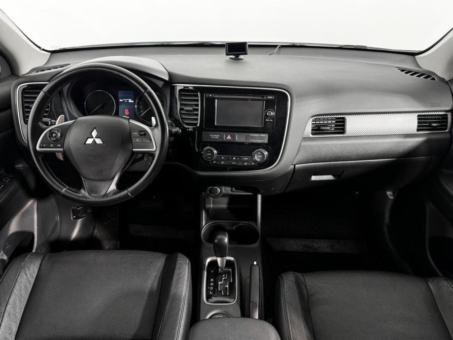 Mitsubishi Outlander III Рестайлинг Санкт-Петербург  - изображение 15