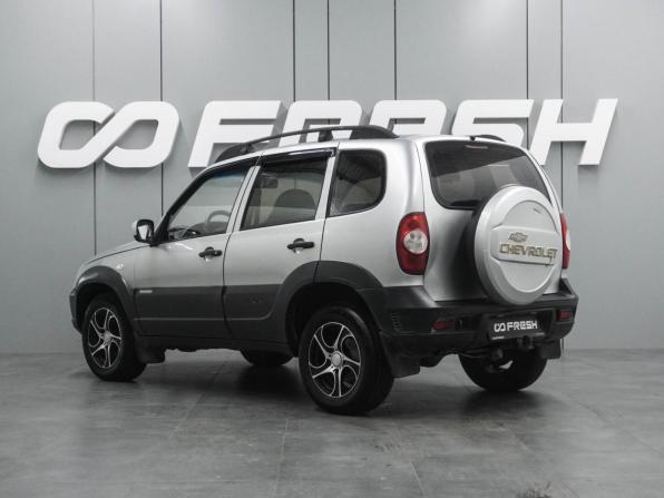 Chevrolet Niva I Рестайлинг с пробегом 2011 года, цена 509 000 рублей, 128931 км, внедорожник, Автокод Объявления