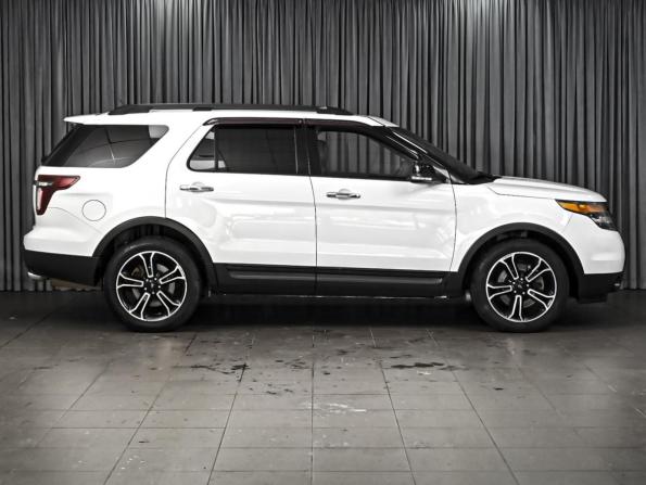 Ford Explorer V с пробегом 2015 года, цена 2 198 000 рублей, 165723 км, внедорожник, Автокод Объявления