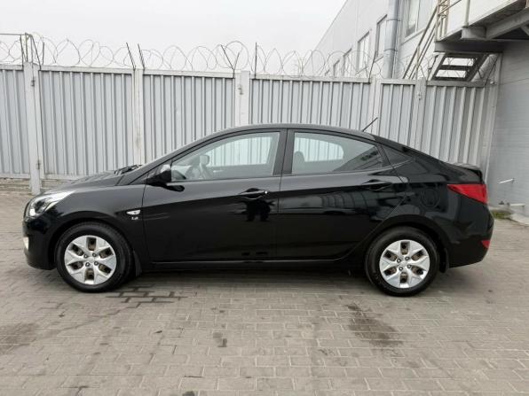 Hyundai Solaris I Рестайлинг с пробегом 2014 года, цена 1 095 000 рублей, 105735 км, седан, Автокод Объявления