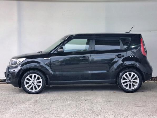 Kia Soul II Рестайлинг с пробегом 2018 года, цена 1 520 000 рублей, 111712 км, хэтчбек, Автокод Объявления