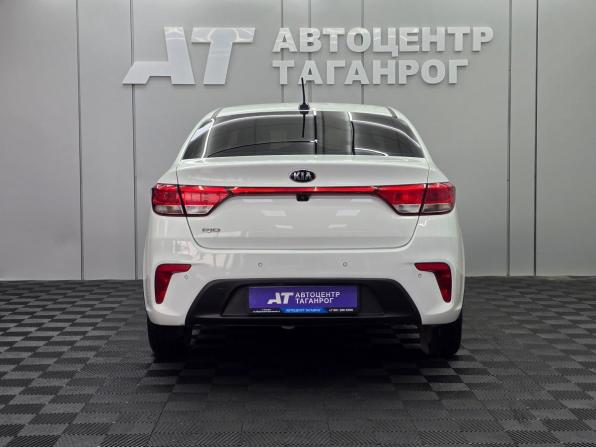 Kia Rio IV с пробегом 2018 года, цена 1 549 000 рублей, 113163 км, седан, Автокод Объявления