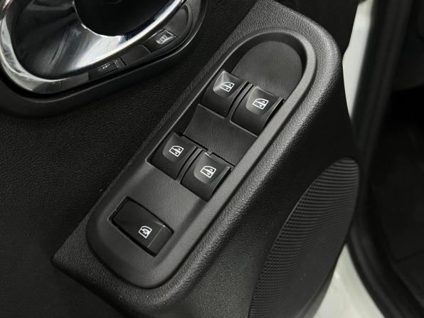 Renault Duster I Рестайлинг с пробегом 2020 года, цена 1 150 000 рублей, 256000 км, внедорожник, Автокод Объявления