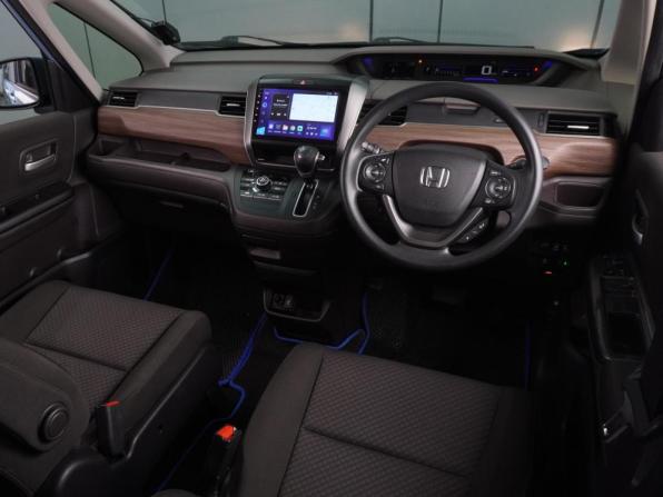 Honda Freed II Рестайлинг с пробегом 2020 года, цена 1 649 000 рублей, 126756 км, компактвэн, Автокод Объявления