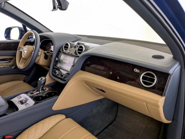 Bentley Bentayga I с пробегом 2016 года, цена 8 820 000 рублей, 61325 км, внедорожник, Автокод Объявления