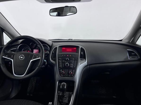 Opel Astra J Рестайлинг с пробегом 2013 года, цена 899 000 рублей, 179334 км, универсал, Автокод Объявления