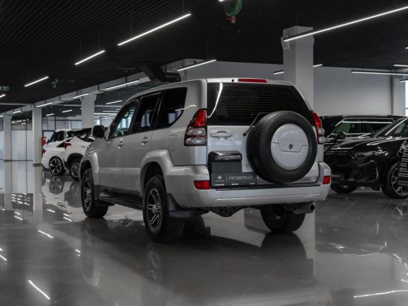 Toyota Land Cruiser Prado 120 Series Рестайлинг с пробегом 2008 года, цена 2 050 000 рублей, 207858 км, внедорожник, Автокод Объявления