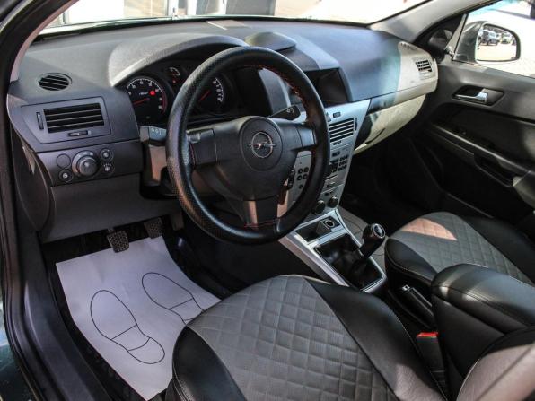 Opel Astra H Рестайлинг с пробегом 2010 года, цена 540 000 рублей, 258185 км, седан, Автокод Объявления