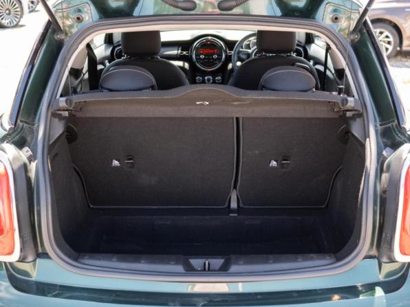 Mini Hatch III (F55/F56) с пробегом 2014 года, цена 1 039 000 рублей, 97557 км, хэтчбек, Автокод Объявления