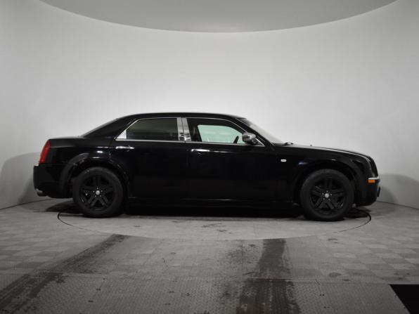Chrysler 300C I с пробегом 2006 года, цена 670 000 рублей, 250958 км, седан, Автокод Объявления