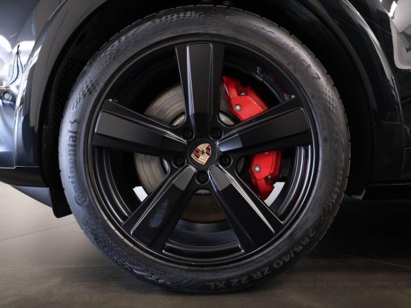 Porsche Cayenne III Рестайлинг с пробегом 2026 года, цена 24 999 000 рублей, 35 км, внедорожник, Автокод Объявления