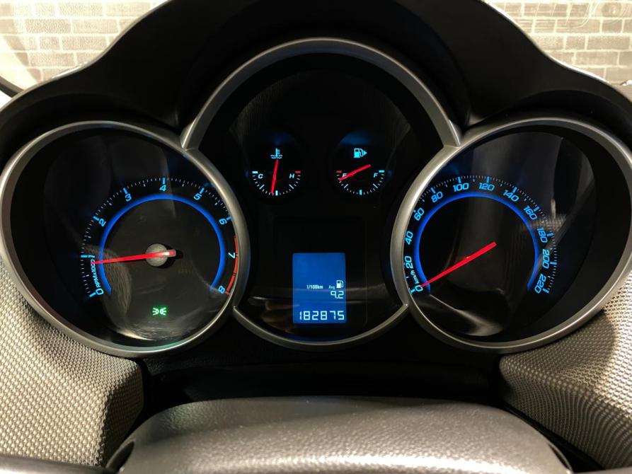 Chevrolet Cruze I Челябинск  - изображение 20