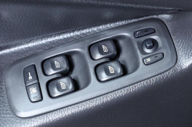 Volvo XC90 I Рестайлинг с пробегом 2007 года, цена 1 050 000 рублей, 290000 км, внедорожник, Автокод Объявления