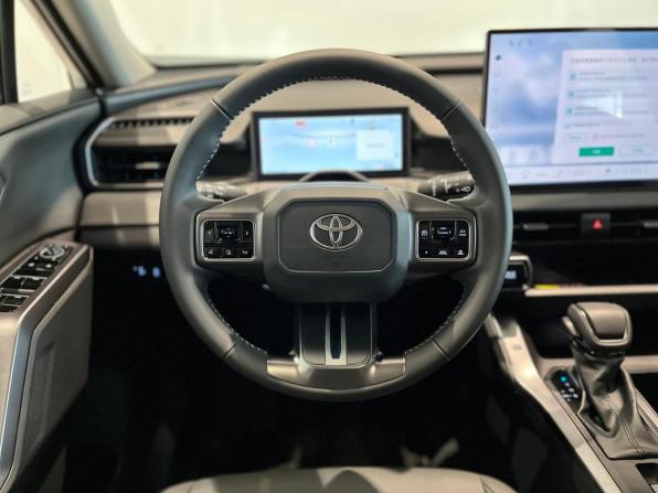 Toyota RAV4 VI (XA60) с пробегом 2026 года, цена 4 550 000 рублей, 515 км, внедорожник, Автокод Объявления