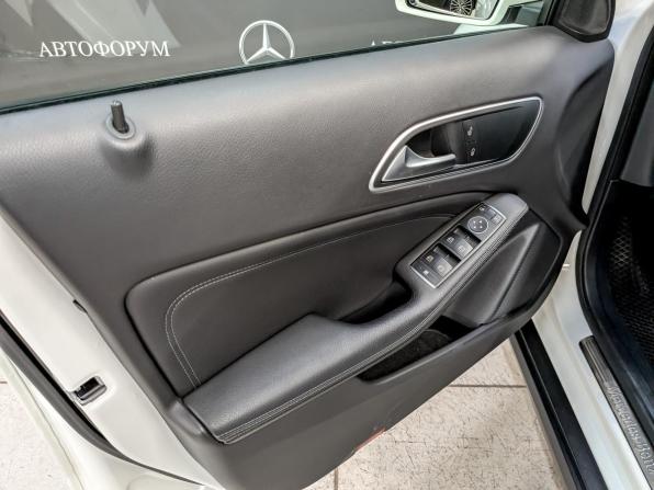 Mercedes-Benz GLA I (X156) с пробегом 2015 года, цена 2 400 000 рублей, 30131 км, внедорожник, Автокод Объявления