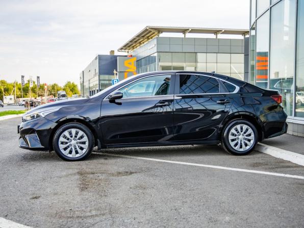 Kia Cerato IV Рестайлинг с пробегом 2022 года, цена 2 198 000 рублей, 99299 км, седан, Автокод Объявления