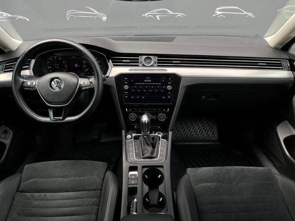 Volkswagen Passat B8 с пробегом 2019 года, цена 2 297 500 рублей, 100454 км, седан, Автокод Объявления