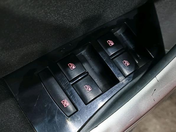Opel Astra J с пробегом 2011 года, цена 699 000 рублей, 239500 км, хэтчбек, Автокод Объявления