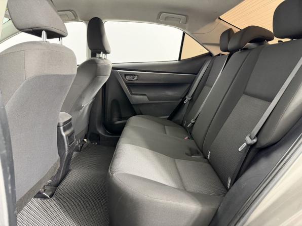 Toyota Corolla XI (E160 E170 E180) с пробегом 2013 года, цена 970 000 рублей, 287000 км, седан, Автокод Объявления