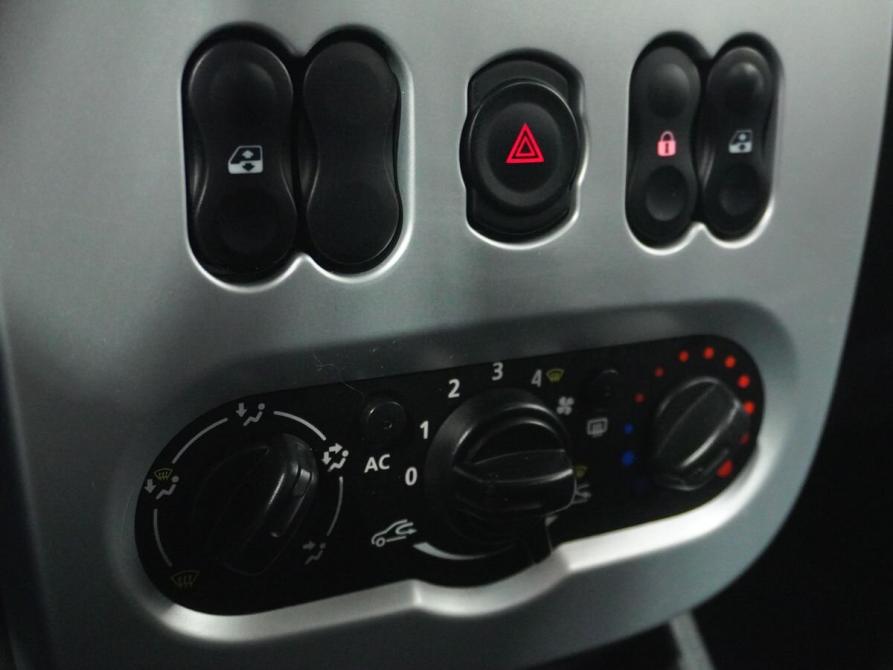 Renault Sandero I Вологда  - изображение 13